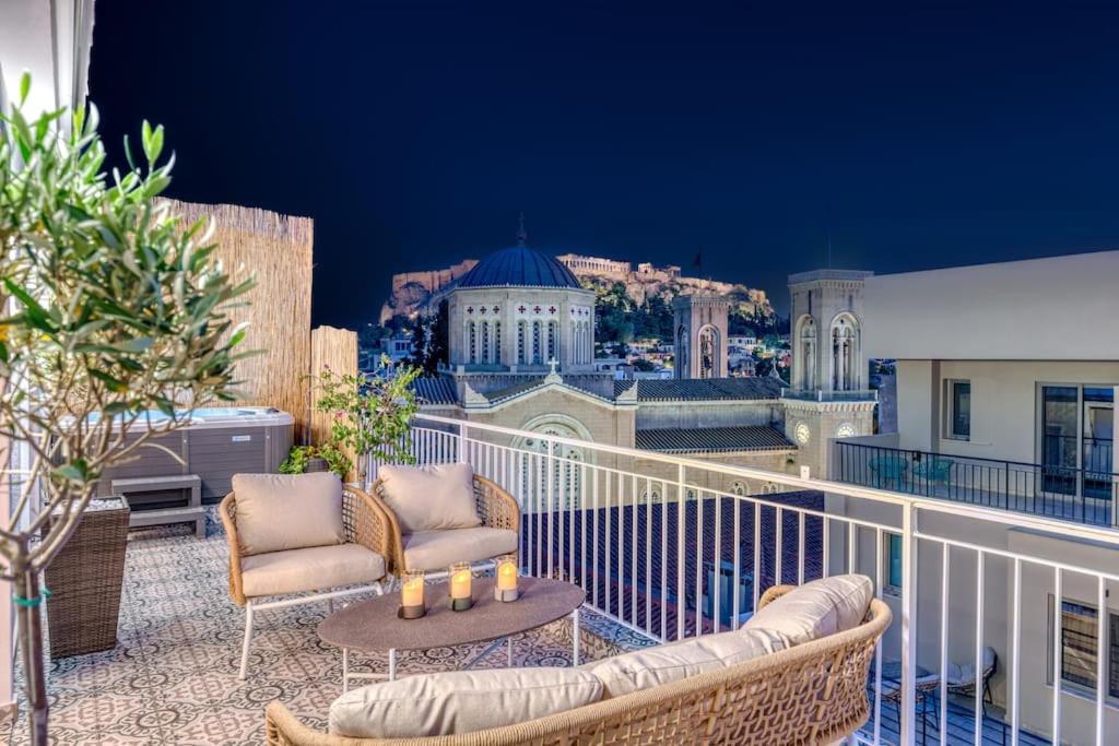 Luxury With Acropolis View Balcony And Jacuzzi Appartement Athene